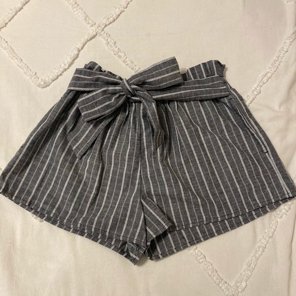 WORN ONCE Paperbag Style Shorts